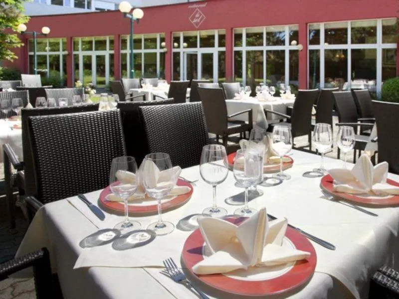 Mercure Salzburg City 4*,